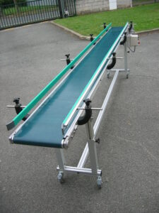 convoyage avec tapis lisse pvc