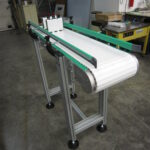 convoyeur à tapis modulaire droit